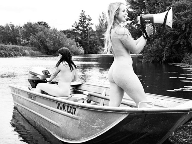 University-of-Warwick-Rowing-Society-Poses-Nude-And-Covered-For-Their-2014-Calander-07