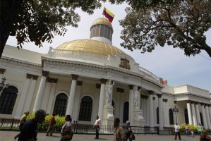 Aprobado acuerdo en rechazo a la destitución de 28 diputados en la AN de Nicaragua