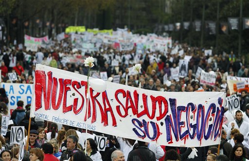 Protestan en España contra reforma sanitaria