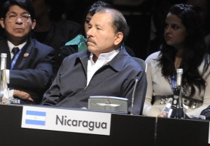 Ortega dice que Chávez no le regala el petróleo
