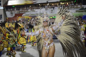 El Sambódromo incendia el carnaval de Río (Fotos)