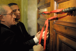 Así sellaron el apartamento de Benedicto XVI (Fotos)