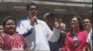 Maduro: Chávez pidió que no se perturbara la actividad del Hospital Militar