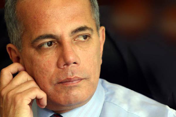 “Manuel Rosales vení”… la gaita que pide el regreso a Venezuela del ex gobernador (sonido)