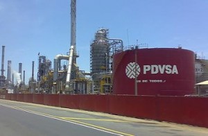 Pdvsa informa que refinería El Palito opera con normalidad