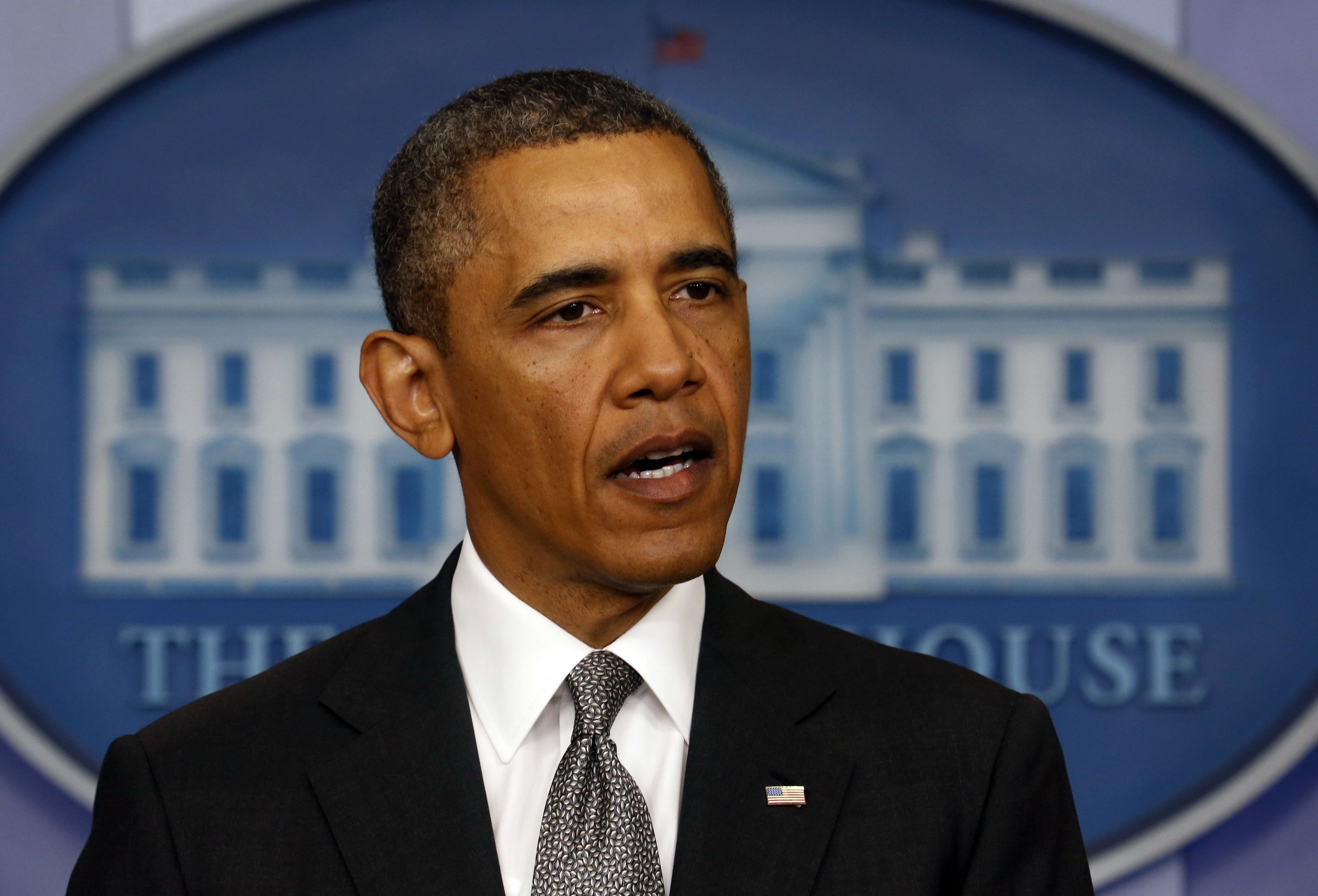 Obama decide priorizar diplomacia, pero mantiene amenazas contra Siria