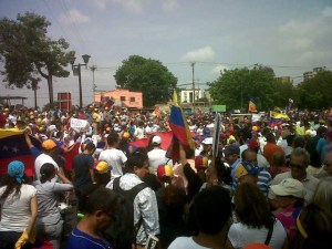 Barquisimeto se moviliza pacíficamente hasta el CNE (Fotos)