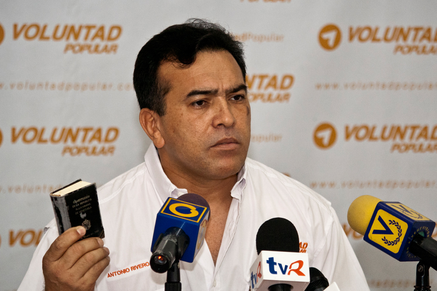Antonio Rivero es el primer preso político de Maduro