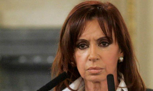 Presidenta argentina renueva sus críticas al Poder Judicial