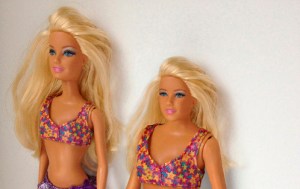 Así se vería una Barbie con medidas normales (Fotos)