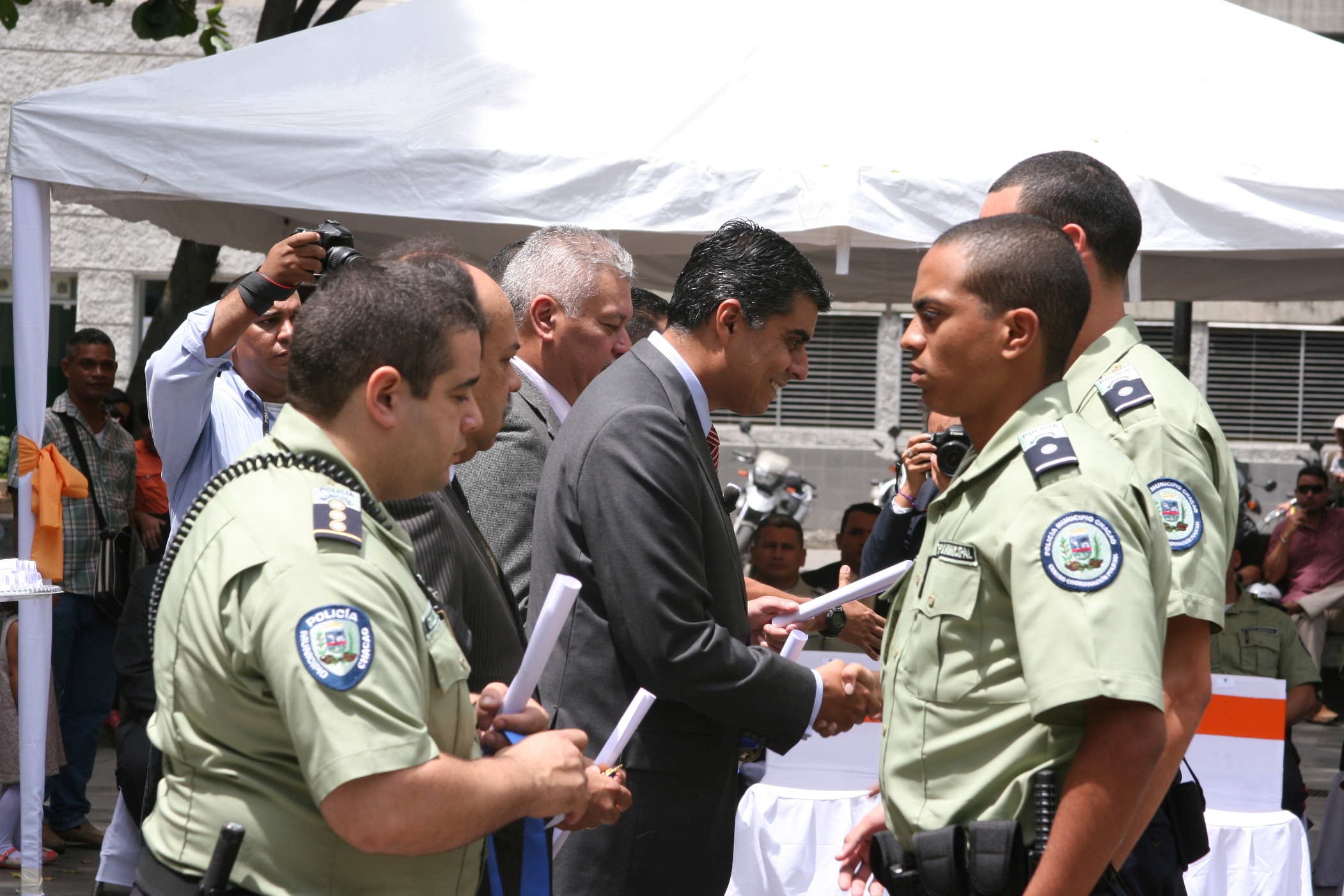 Treinta nuevos oficiales saldrán a patrullar las calles de Chacao