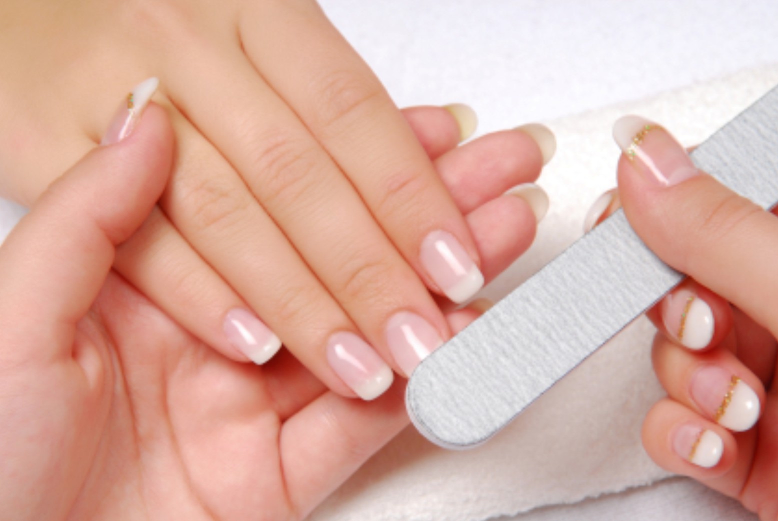 Tips para hacer la manicure si tienes las uñas mordidas