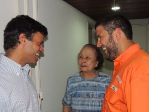 López y Smolansky impulsan programa “Hatillanos Proponen” en casa por casa (Foto)