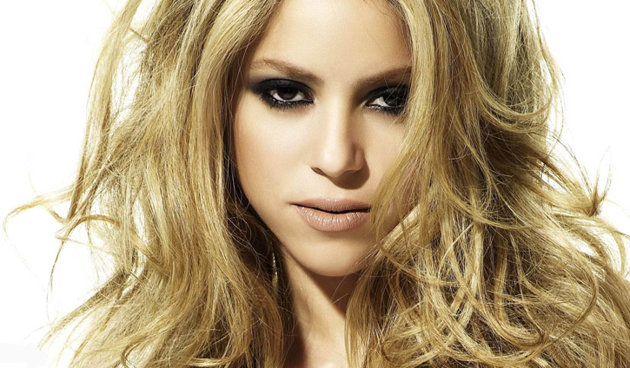Shakira demanda a De la Rúa por apropiarse de más de seis millones de dólares