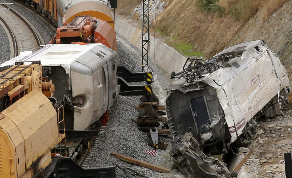 El tren de Santiago de Compostela descarriló a 179 km/h
