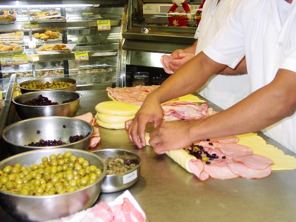 En Anzoátegui llegó la navidad con la venta del pan de jamón a 150 bolívares