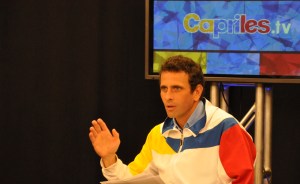 Capriles dice que expulsión de diplomáticos de EEUU es otro pote de humo