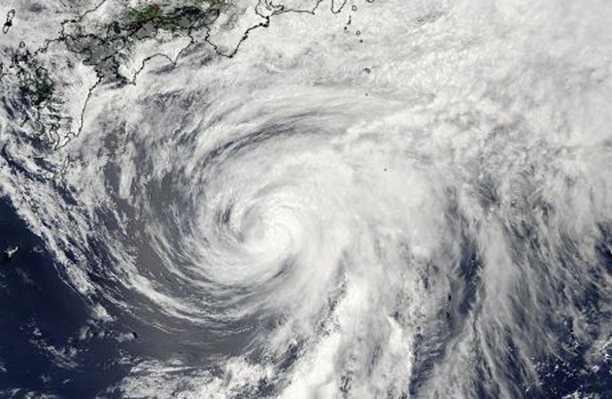El tifón Wutip hunde tres barcos y causa 74 desaparecidos a su paso por China
