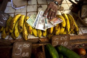 Régimen cubano inicia las ventas en divisas como nueva estrategia para paliar la crisis