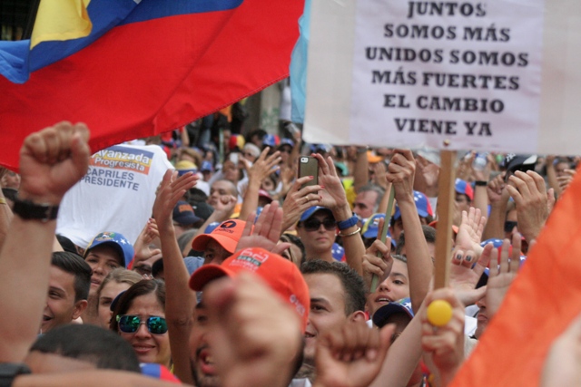 Lo que no viste de la marcha tras autocensura de los medios (Fotos)