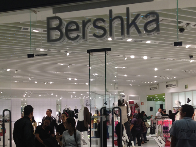 Así se encuentra Bershka (Fotos)