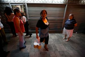 El Nuevo Herald: La escasez es el peor enemigo de Maduro en el nuevo año