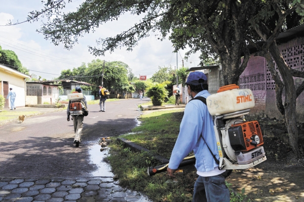 Venezuela dona a Nicaragua 400 bombas de fumigación para combatir el dengue