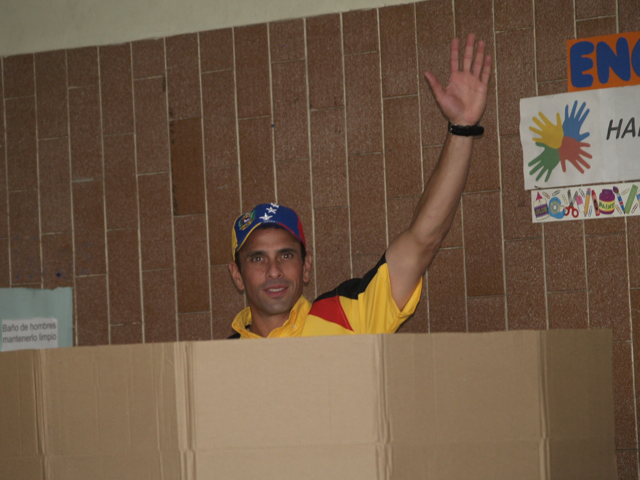 En fotos: Así votó Henrique Capriles