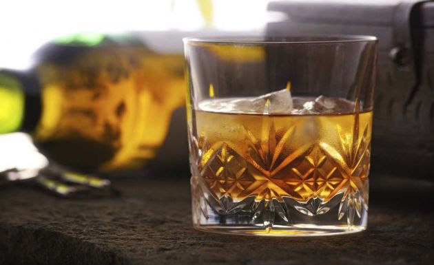 Navidades secas… Este es el precio MEGASUSTO de una botellita de whisky