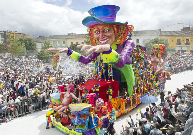 Así fue el Carnaval de Negros y Blancos en Colombia (Fotos)