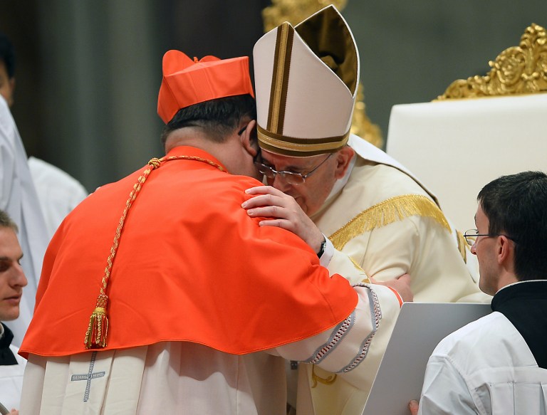 El papa Francisco nombra a 19 cardenales en presencia de Benedicto XVI
