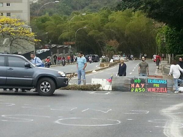 Reportan barricadas en La Boyera y El Hatillo (Fotos)