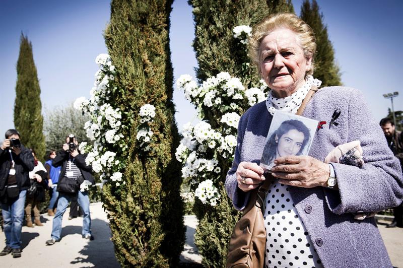 España recuerda a las víctimas de sus peores atentados