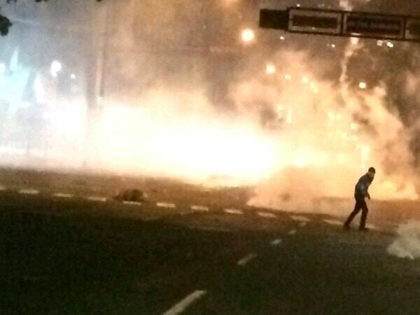 Regresó la represión a Altamira: Lacrimógenas y ballena contra manifestantes (Fotos)