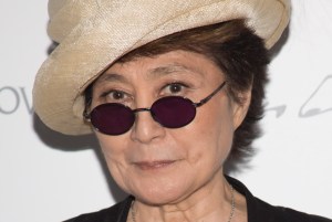 Yoko Ono: Cuando murió John decidí cambiar y afrontar la vida con alegría