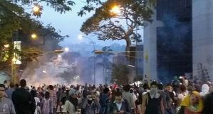 Recrudece represión en Altamira: fuertes detonaciones y múltiples sirenas