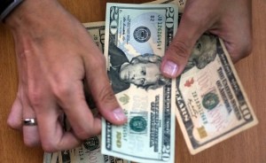 Fiscalía publica lista de empresas investigadas por uso indebido de divisas