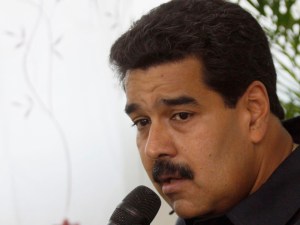 Dos Santos prepárate que llegó Maduro el que “lee el futuro” (Video)