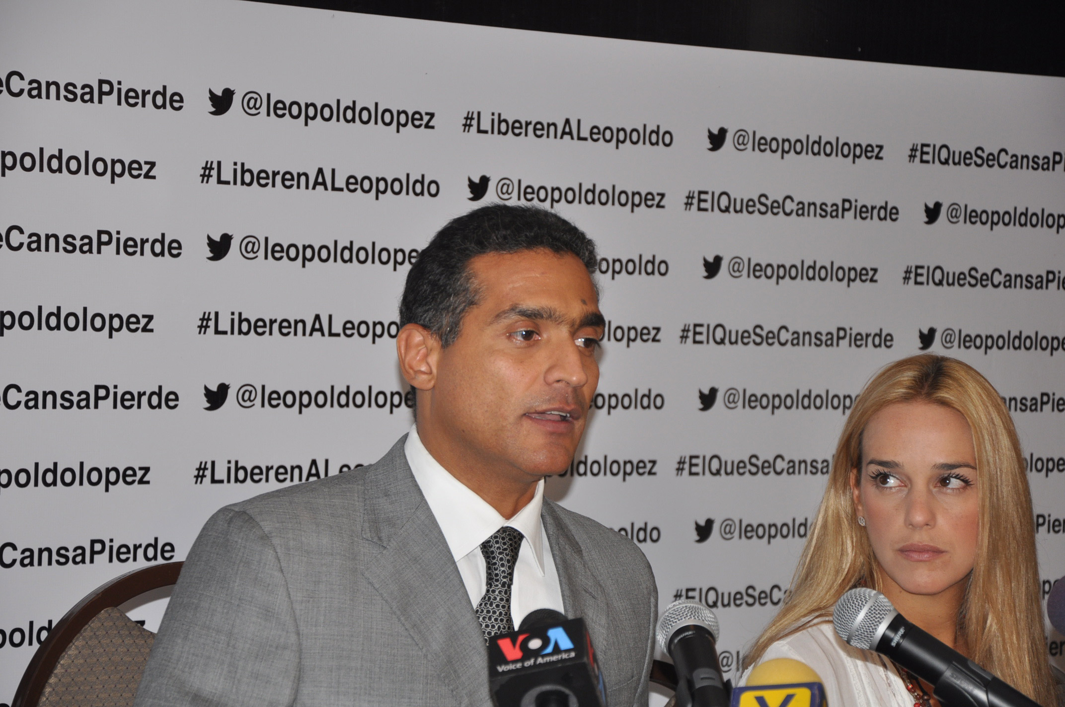 Abogado de López asegura que presentará pruebas de infiltrados en la marcha del 12F