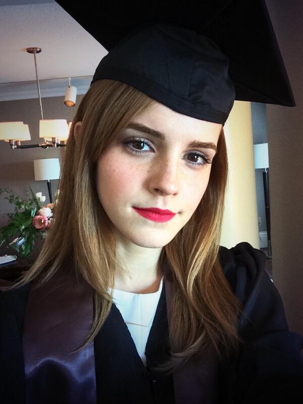 Hermione no solo se graduó de maga (incluye selfie)