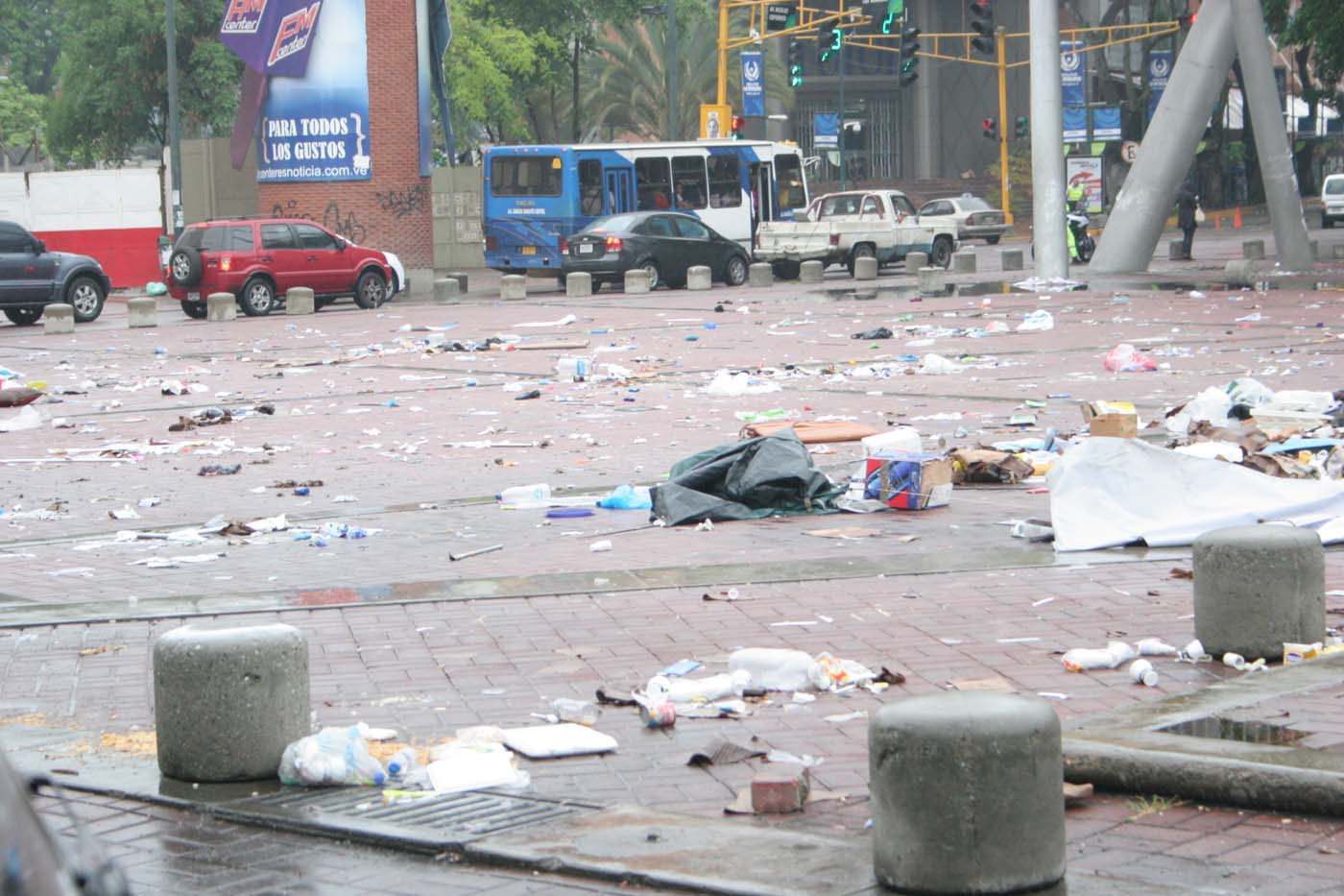 Blyde sobre el desalojo de estudiantes: La plaza Alfredo Sadel quedó destrozada (Video)