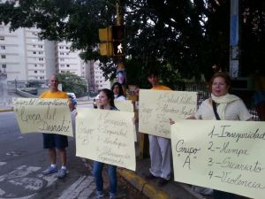 Sayegh: En Venezuela vivimos el Mundial del desastre (Fotos)