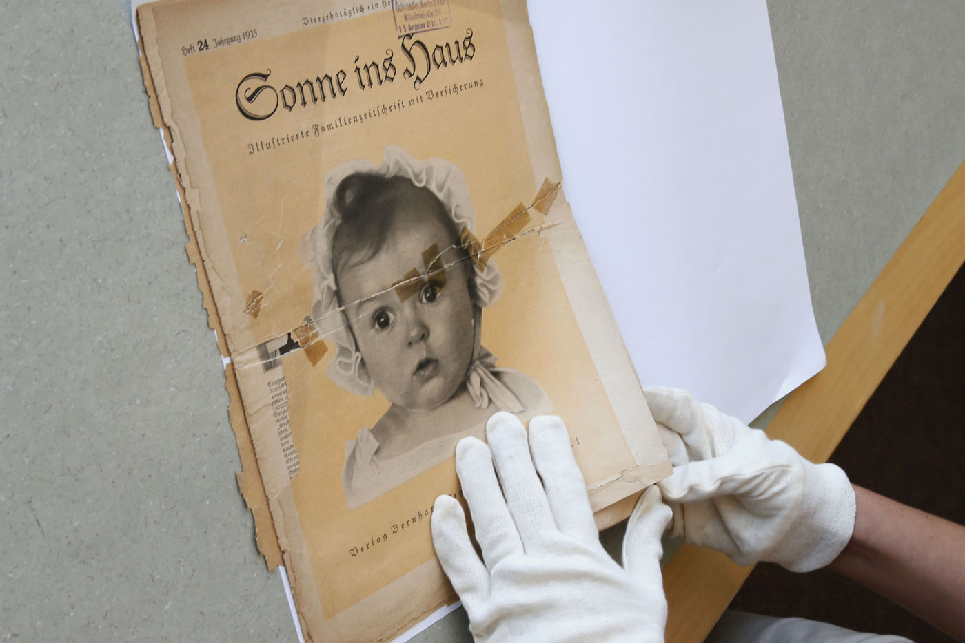 La niña judía que apareció en la portada de una revista nazi (Fotos)