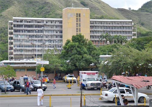Colegio de Médicos confirmó tiroteo dentro del HCM