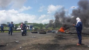 Protesta de sidoristas colapsa Guayana (Fotos)