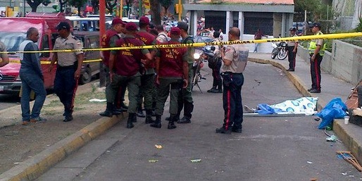 Asesinan a joven cerca de la estación La Hoyada (Fotos y video)