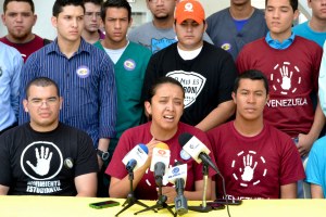 Gaby Arellano: Llamamos al pueblo a organizarse para reconstruir la democracia