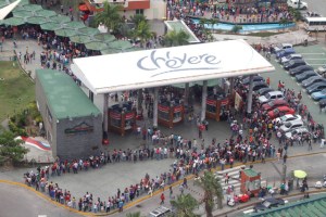 Temporadistas colman las instalaciones del Teleférico de Caracas (Fotos)