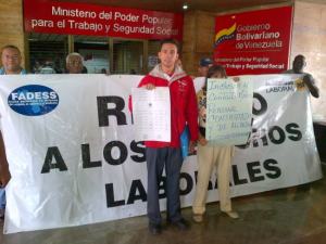 Trabajadores estadales y municipales protestan por exclusión del contrato marco
