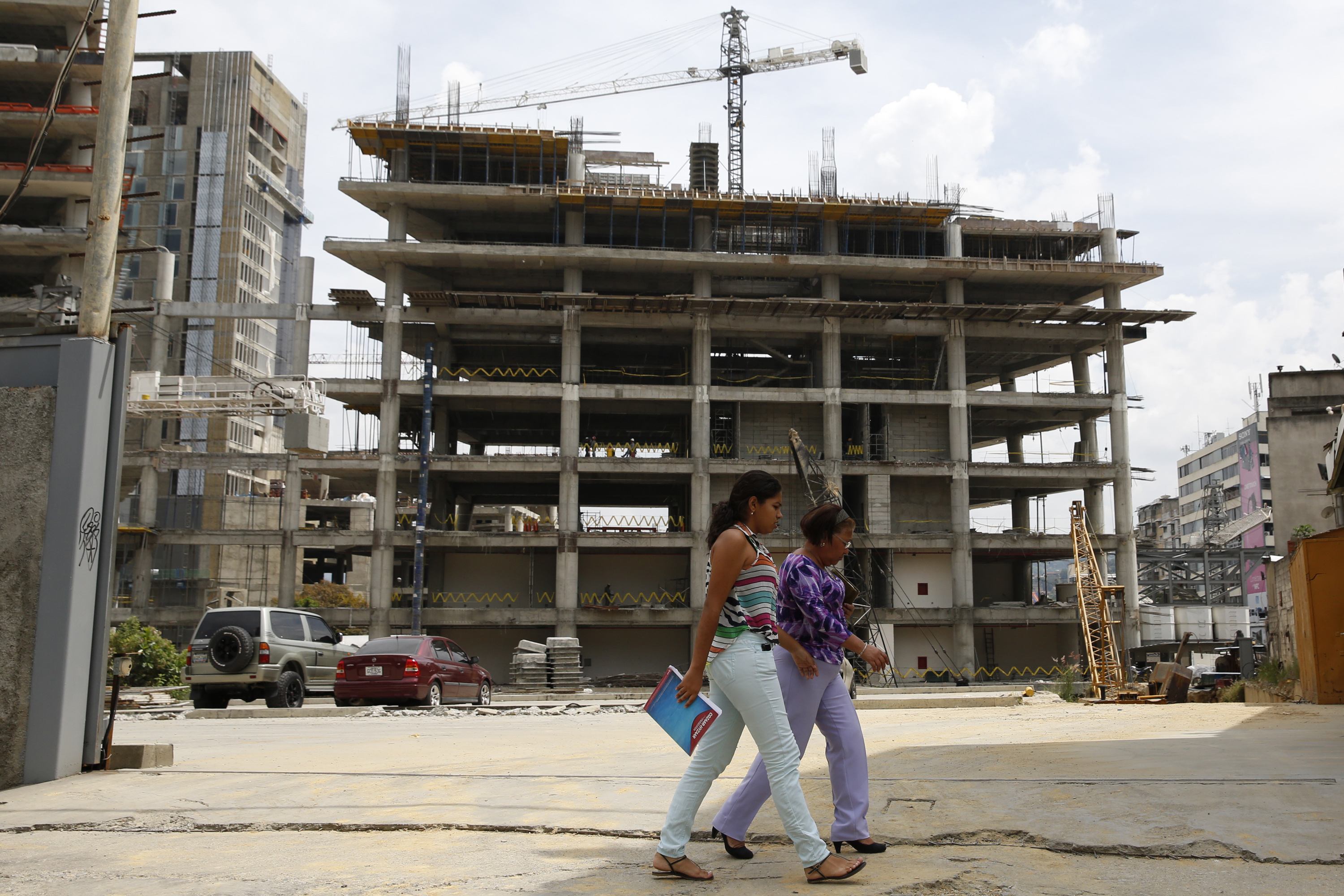 Datos demoledores: La construcción de viviendas en Venezuela está paralizada en un 98%